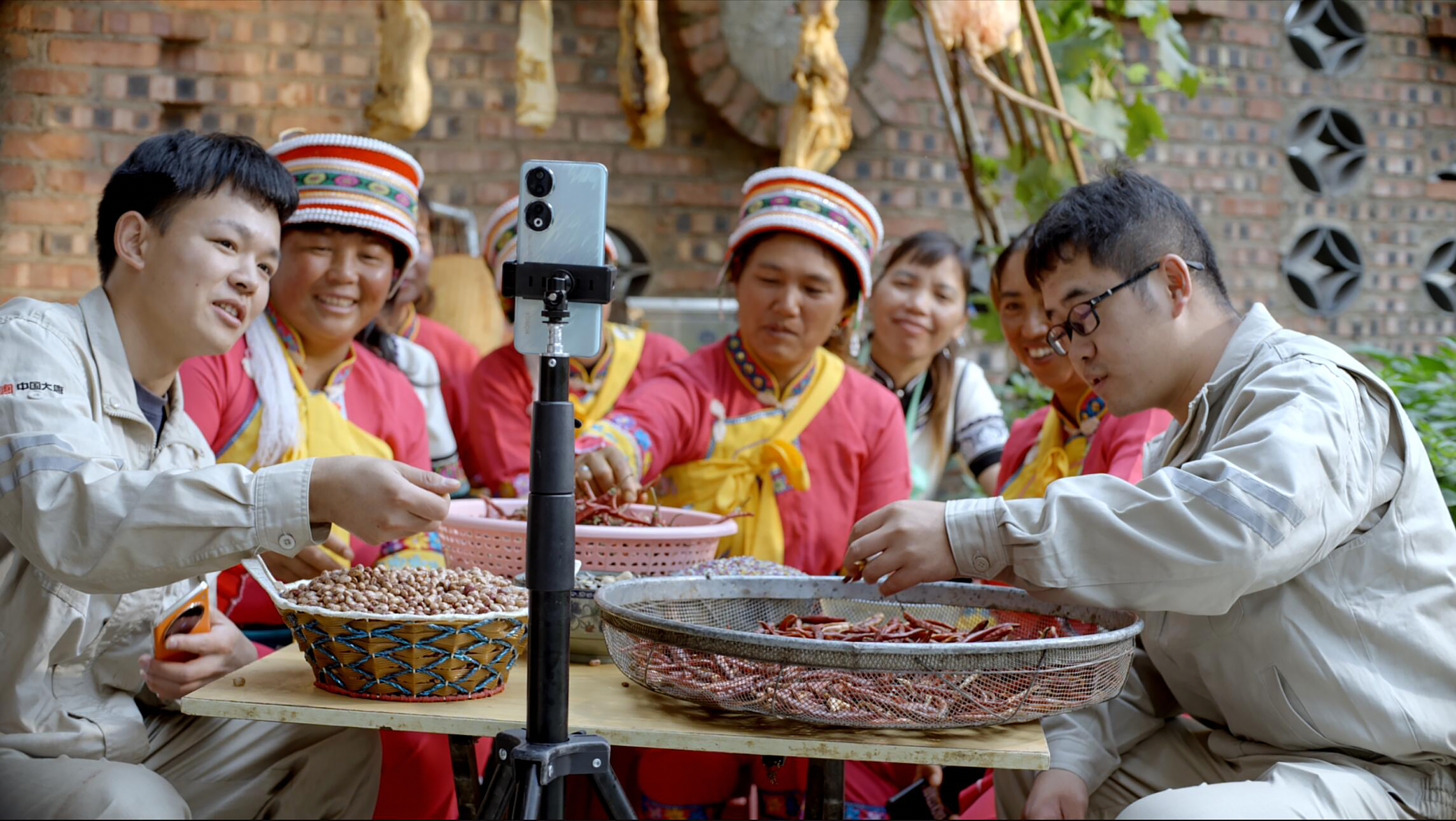 1726124303077072285.jpg 消費(fèi)幫扶.jpg